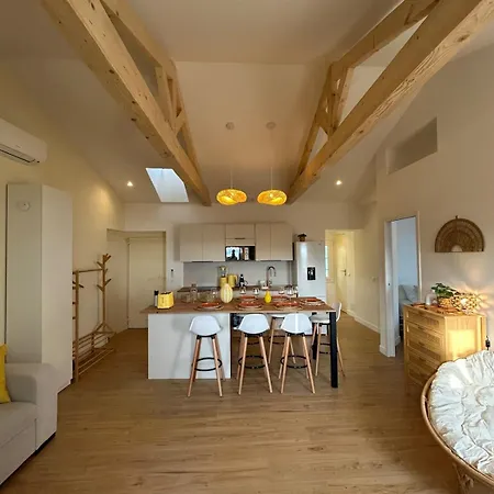 Le Clos مينتون